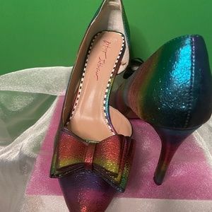 Betsy Johnson PRIDE heels  size 9.5